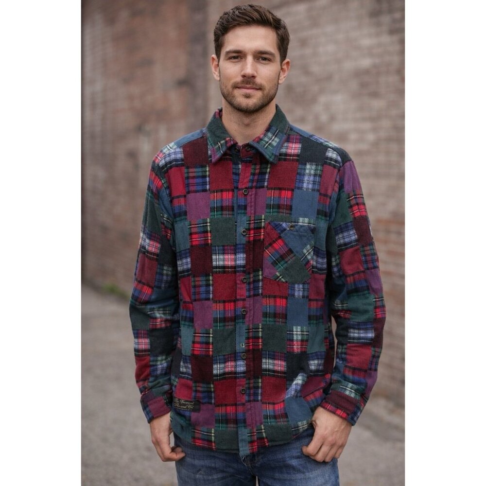 The Vermont Flannel Co Mens M Plaid Red Blue Green Thick Flannel Shirt EUC